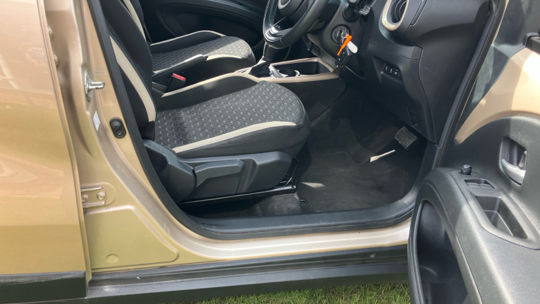 Toyota Aygo X 1.0 VVT-i Edge 5dr Auto Petrol Hatchback